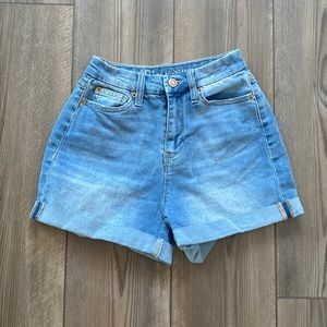 No boundaries high waisted shorts - 1